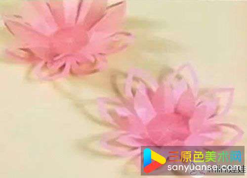 剪纸制作莲花烛台的方法
