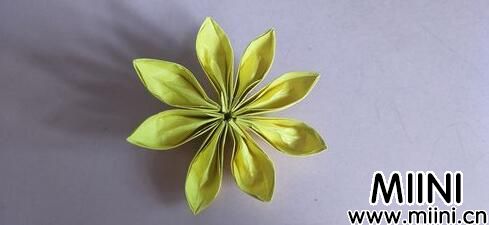 八瓣花折纸10.jpg