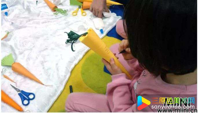 幼儿园手工制作,卡纸胡萝卜教程