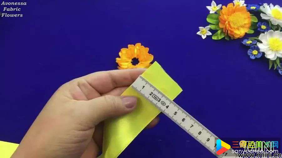 丝带夏季花夹的详细制作步骤图
