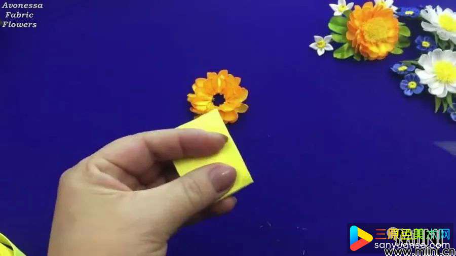 丝带夏季花夹的详细制作步骤图