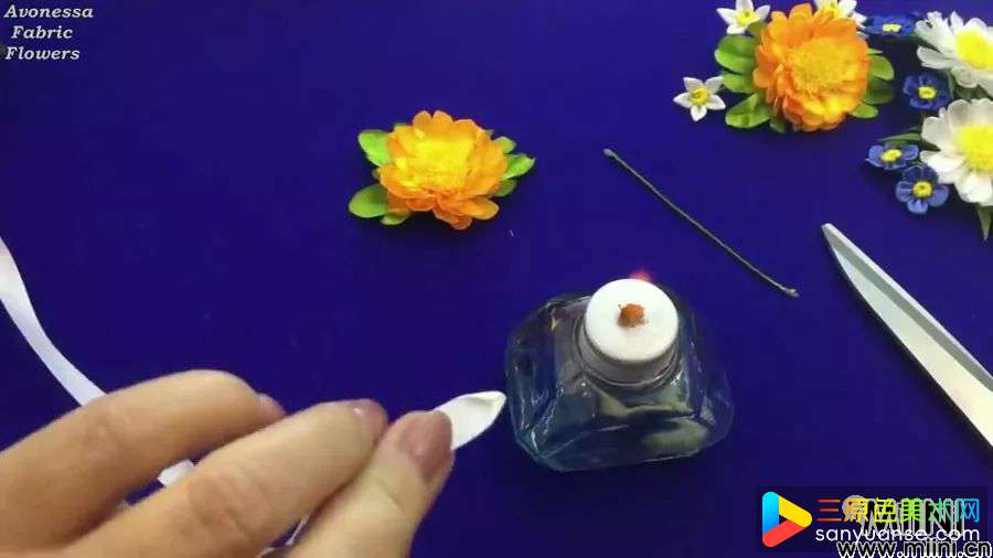 丝带夏季花夹的详细制作步骤图