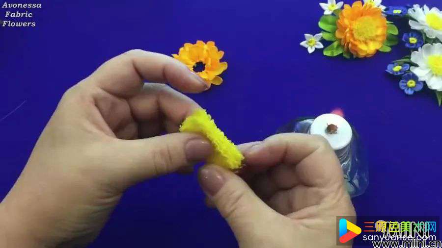 丝带夏季花夹的详细制作步骤图