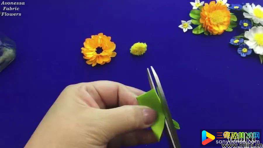 丝带夏季花夹的详细制作步骤图