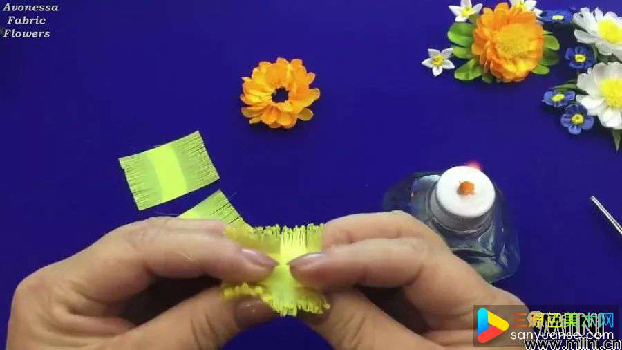 丝带夏季花夹的详细制作步骤图