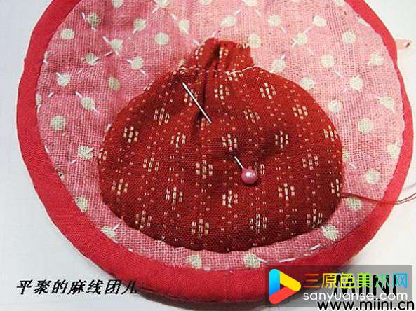 平聚手作贴布圆形小钱包步骤图解