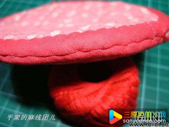 平聚手作贴布圆形小钱包步骤图解